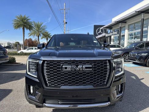 Used 2023 GMC Yukon XL Denali Ultimate image 2