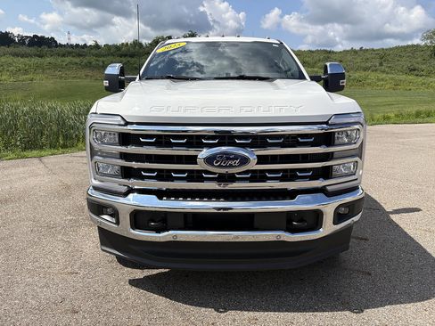 Used 2026 Ford F350 Lariat w/ Lariat Premium Package AWD/4WD image 8