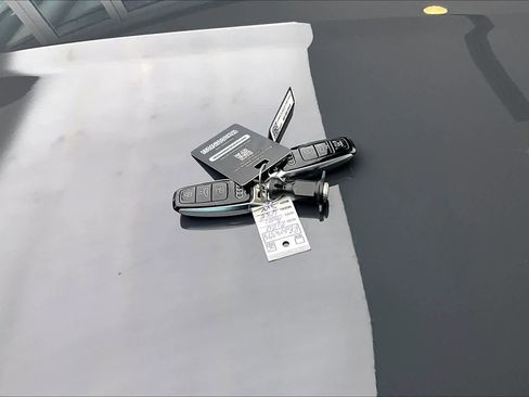 Used 2024 Audi Q8 e-tron Prestige w/ Prestige Package image 15