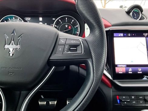 Used 2022 Maserati Ghibli Modena image 25
