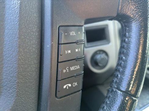Used 2017 Ford Expedition XLT AWD/4WD image 13