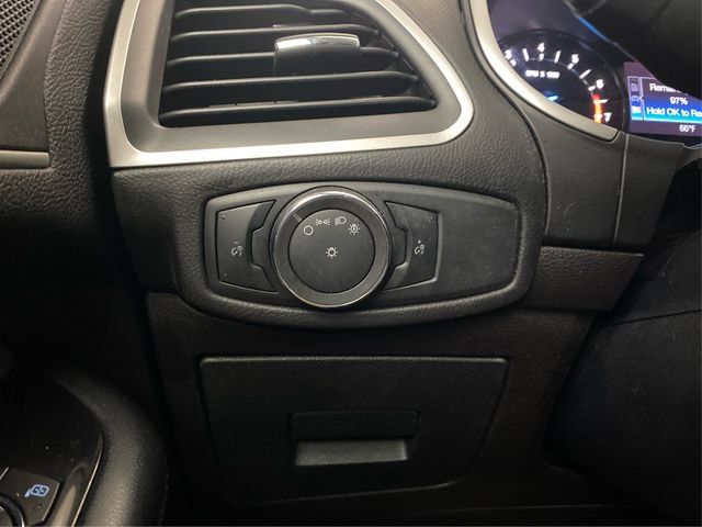 Used 2015 Ford Edge SEL AWD/4WD image 23