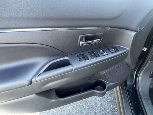 Used 2024 Mitsubishi Outlander Sport S image 14