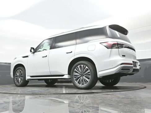 New 2026 INFINITI QX80 Luxe w/ Cargo Package image 30