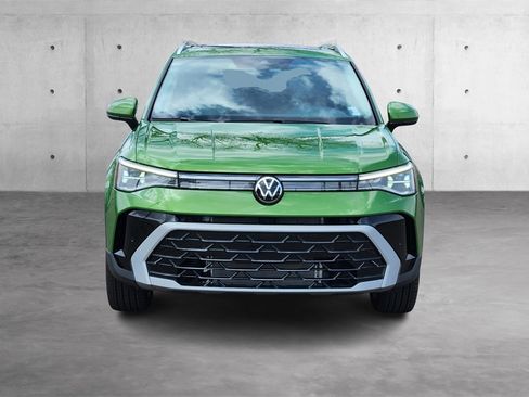 New 2025 Volkswagen Taos SEL image 22