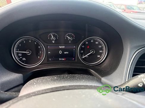 Used 2024 Buick Enclave Essence AWD/4WD image 14