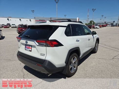 Used 2019 Toyota RAV4 Limited AWD/4WD image 28