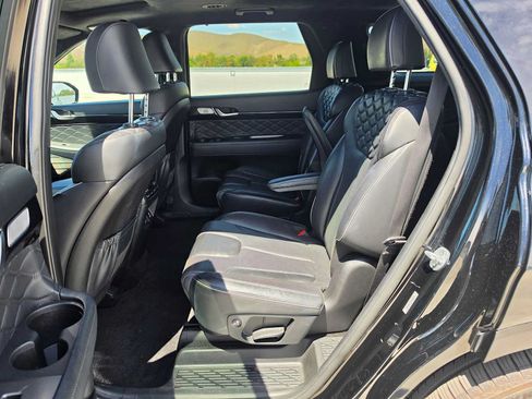 Used 2020 Hyundai Palisade Limited FWD image 17