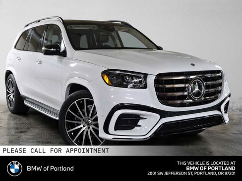Used 2024 Mercedes-Benz GLS 580 4MATIC image 1
