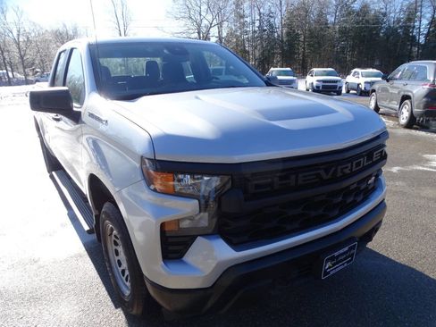 Used 2022 Chevrolet Silverado 1500 W/T image 2