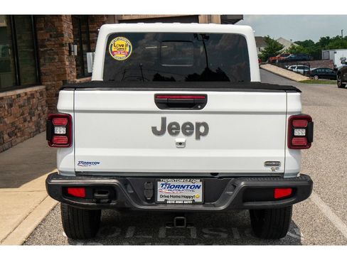 Used 2020 Jeep Gladiator Overland w/ Safety Group AWD/4WD image 4