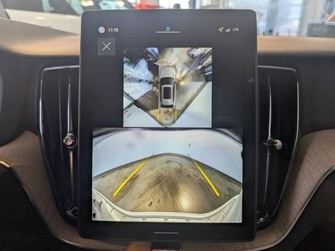 New 2026 Volvo XC60 B5 Plus w/ Protection Package Premier image 19