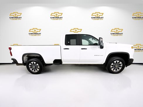 Used 2024 Chevrolet Silverado 2500 Custom w/ Custom Value Package RWD image 9