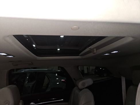 Used 2018 Buick Enclave Premium AWD/4WD image 21