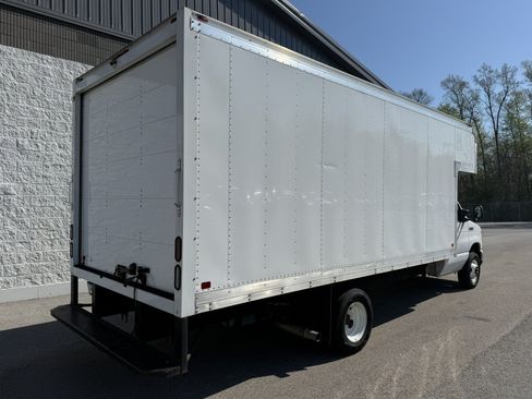 Used 2023 Ford E-450 and Econoline 450 Super Duty w/ Power Windows & Locks Group RWD image 13