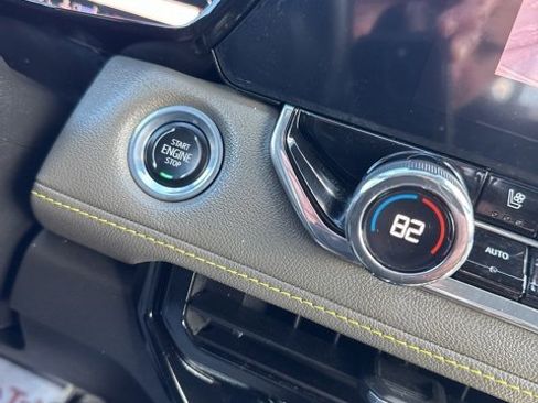 Used 2023 Chevrolet Colorado ZR2 w/ ZR2 Convenience Package III image 31