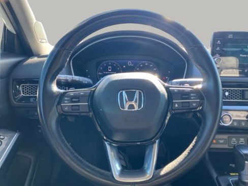Used 2023 Honda Civic Touring image 17