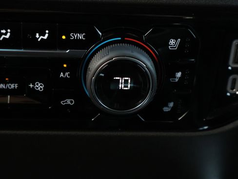 Used 2025 Chevrolet Silverado 1500 LTZ w/ LTZ Convenience Package II image 31