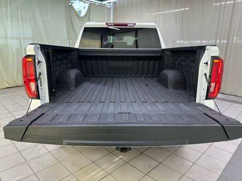 Used 2025 GMC Sierra 1500 AT4 AWD/4WD image 8