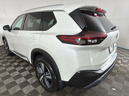 Used 2023 Nissan Rogue SL AWD/4WD image 5
