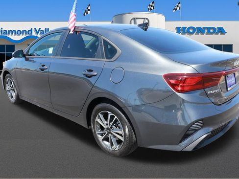 Used 2024 Kia Forte LXS w/ LXS Technology Package FWD image 4