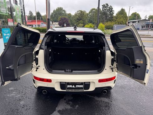 Used 2017 MINI Cooper Clubman S FWD image 10