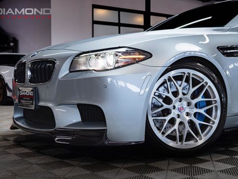 Used 2015 BMW M5 image 4