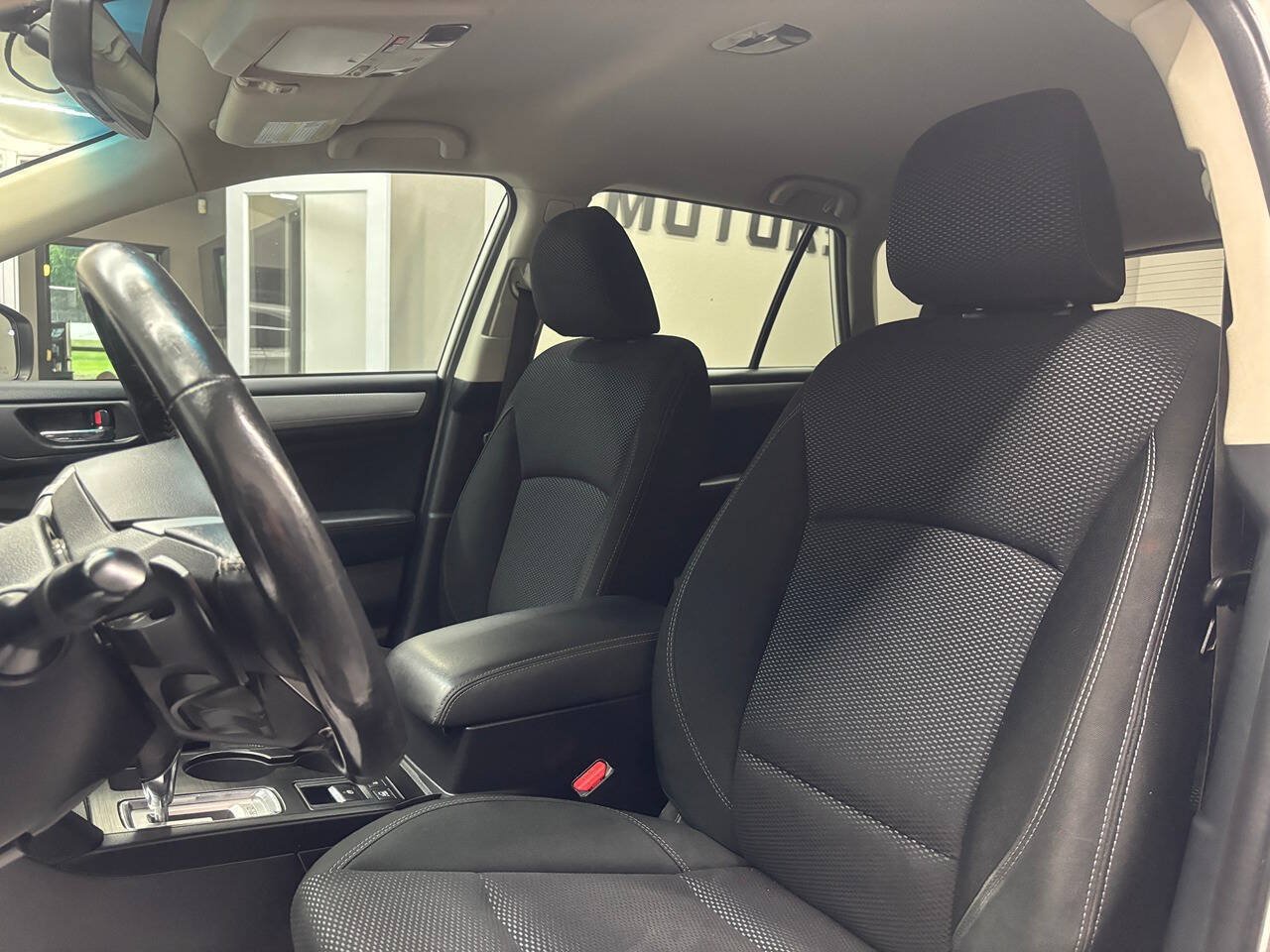Used 2018 Subaru Outback 2.5i Premium w/ Popular Package #1 AWD/4WD image 16