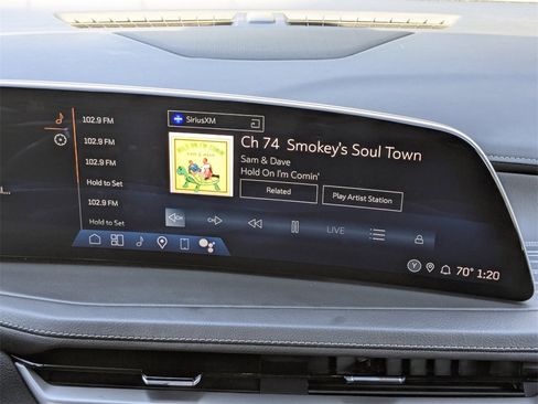 Certified 2024 Cadillac XT4 Premium Luxury image 20