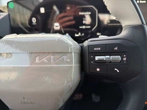 New 2025 Kia K4 GT-Line Turbo image 16