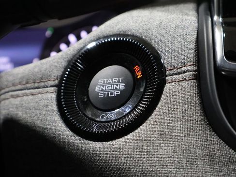 Used 2023 Jeep Compass Latitude image 26