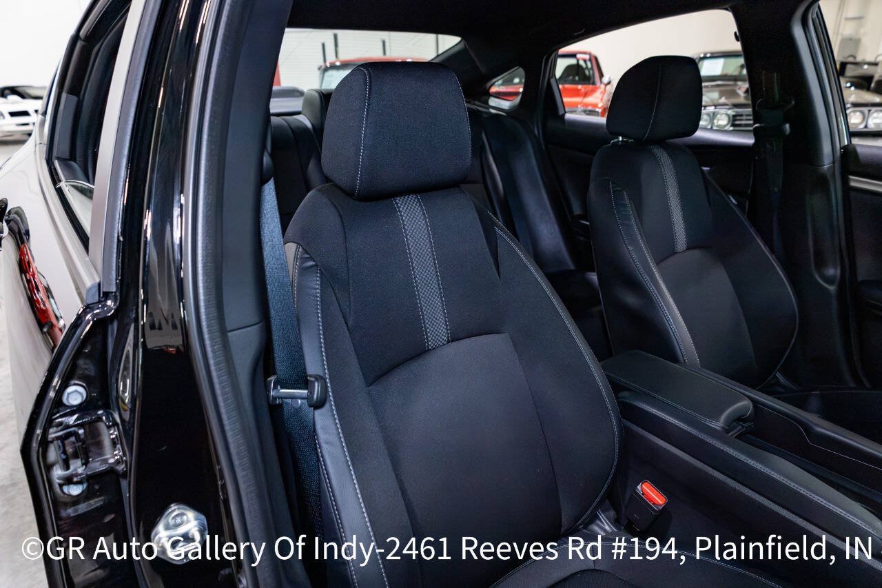 Used 2020 Honda Civic Sport image 32