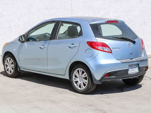 Used 2013 MAZDA MAZDA2 Sport FWD image 6