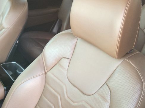 Used 2022 Kia Telluride SX w/ SX Prestige Package image 21