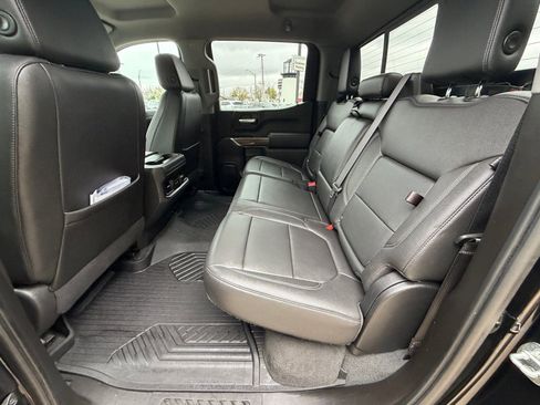 Used 2021 Chevrolet Silverado 1500 LT Trail Boss w/ Convenience Package II image 32