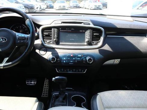 Used 2017 Kia Sorento SX FWD image 17