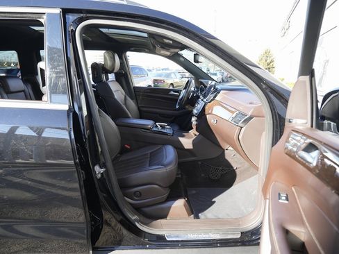 Used 2019 Mercedes-Benz GLS 450 4MATIC image 32