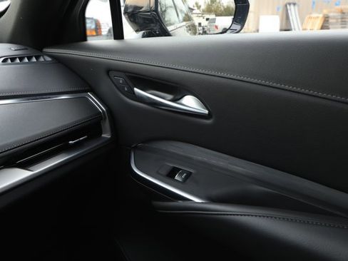 Used 2024 Cadillac XT4 Premium Luxury image 26