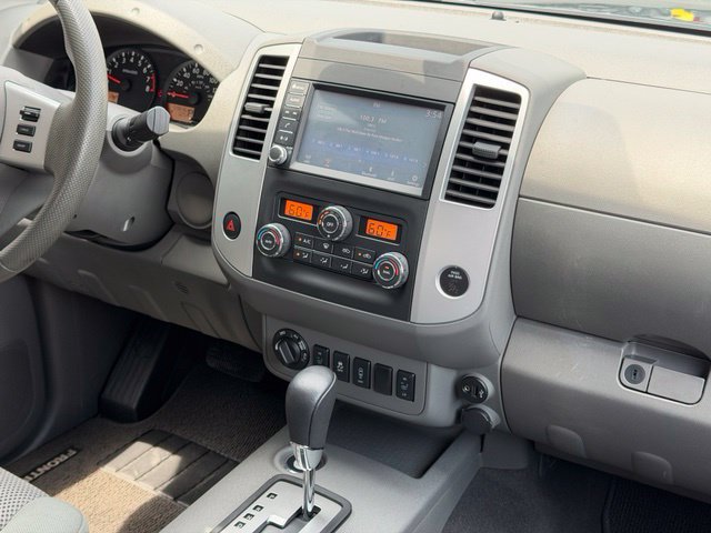 Used 2021 Nissan Frontier SV AWD/4WD image 13