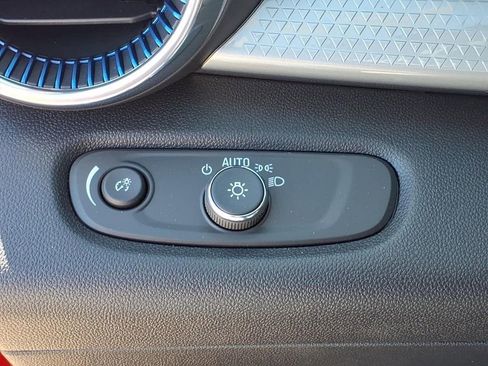 New 2026 Chevrolet Trax LT w/ LT Convenience Package image 15