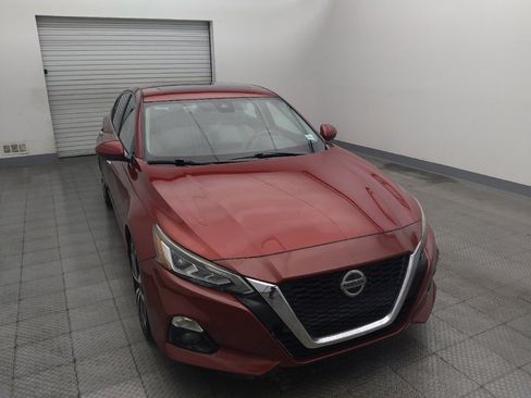 Used 2020 Nissan Altima 2.5 Platinum FWD image 14