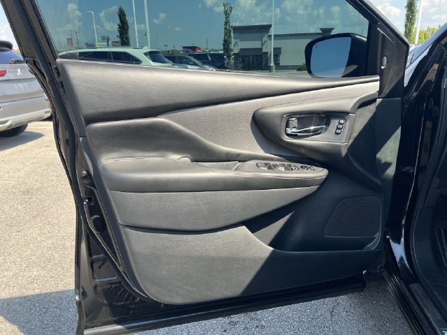Used 2023 Nissan Murano SL w/ SL Moonroof Package FWD image 10