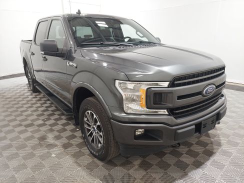 Used 2019 Ford F150 XLT w/ Equipment Group 302A Luxury AWD/4WD image 4