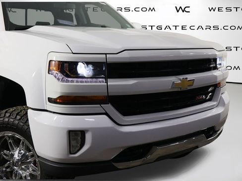 Used 2017 Chevrolet Silverado 1500 LT w/ All Star Edition image 42