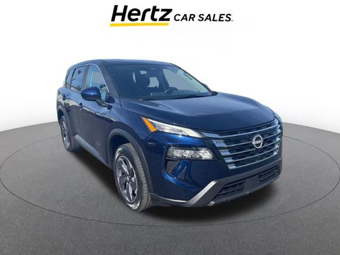 Used 2025 Nissan Rogue SV image 1