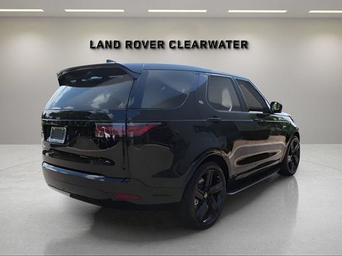 Used 2025 Land Rover Discovery Dynamic SE AWD/4WD image 4