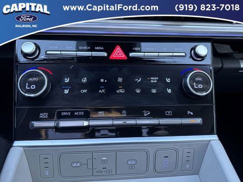 Used 2024 Hyundai Santa Fe Calligraphy w/ Tow & Go Package image 29