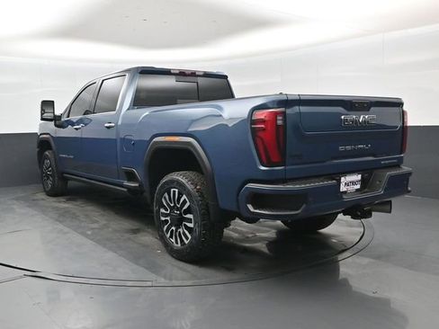 Used 2024 GMC Sierra 2500 Denali Ultimate AWD/4WD image 6