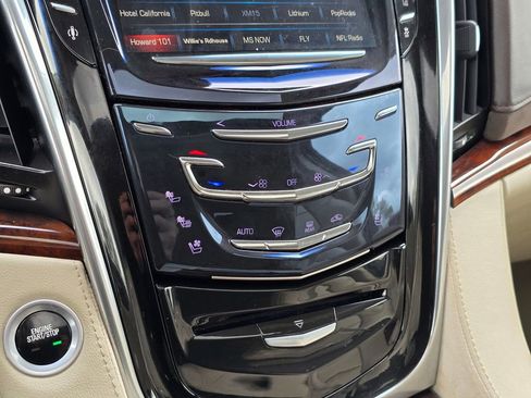 Used 2015 Cadillac Escalade ESV Luxury AWD/4WD image 23