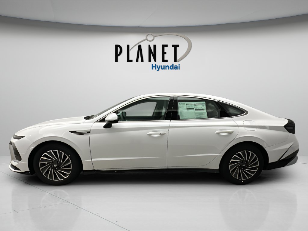 New 2026 Hyundai Sonata SEL FWD image 3